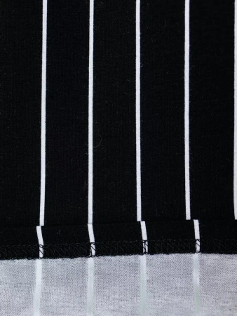 Футболка в полоску оверсайз с принтом надписью