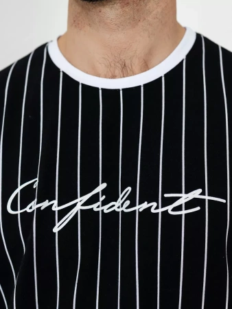 Футболка в полоску оверсайз с принтом надписью