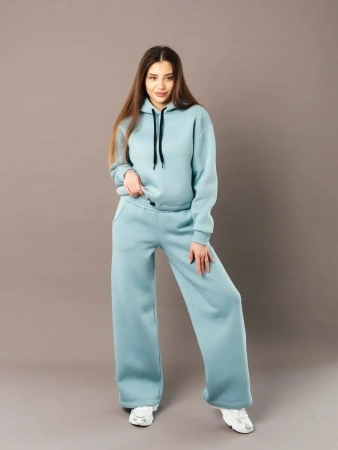 Спортивный костюм с начесом оверсайз кроя зимний