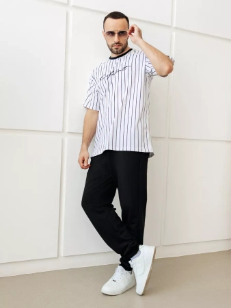 Футболка в полоску оверсайз с принтом надписью