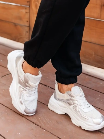 Спортивный костюм с начесом оверсайз кроя зимний