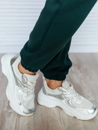 Спортивный костюм с начесом оверсайз кроя зимний