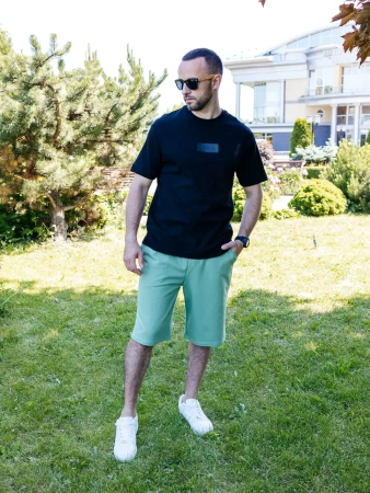 Шорты спортивные широкие с карманами