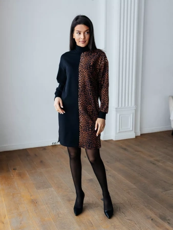 Трикотажное платье водолазка леопардовое плф597