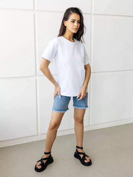 Футболка с принтом базовая хлопок имитация страз новогодняя