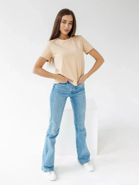 Короткая футболка приталенная одежда хлопок