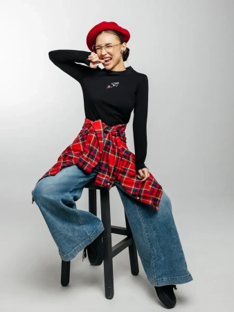 Лонгслив женский с принтом на груди нарядный ДК589