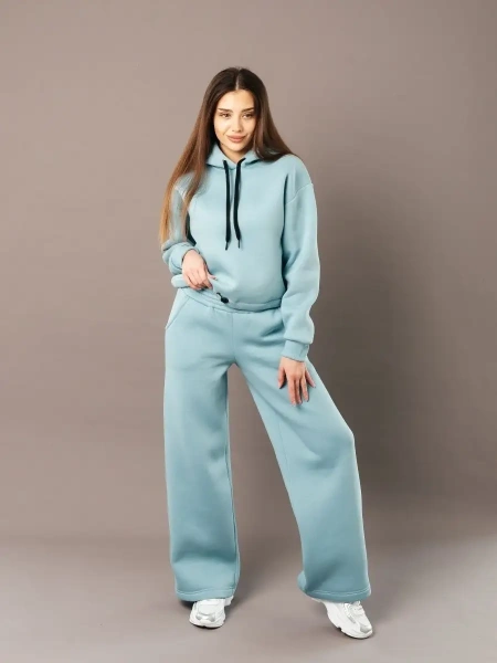 Спортивный костюм с начесом оверсайз кроя зимний