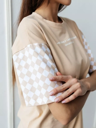 Футболка оверсайз с принтом длинная