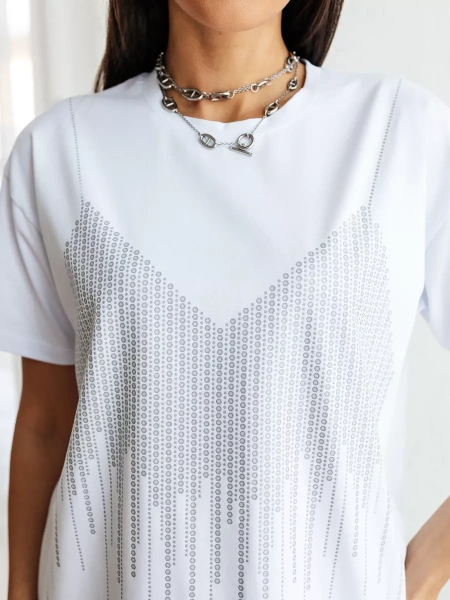 Футболка с принтом базовая хлопок имитация страз новогодняя