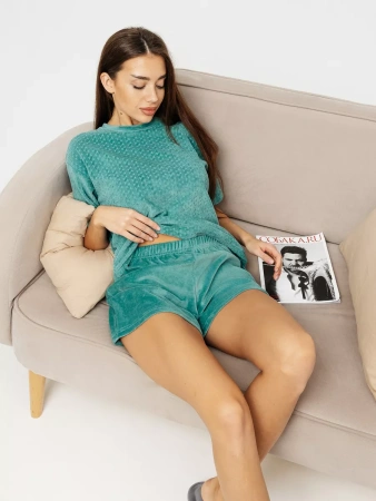 Пижама женская с шортами комплект велюровый