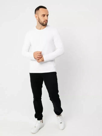 Белый лонгслив с длинным рукавом